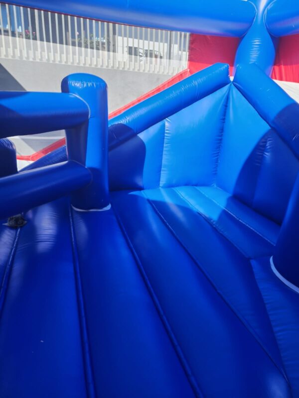 Superman Castle - Image 3