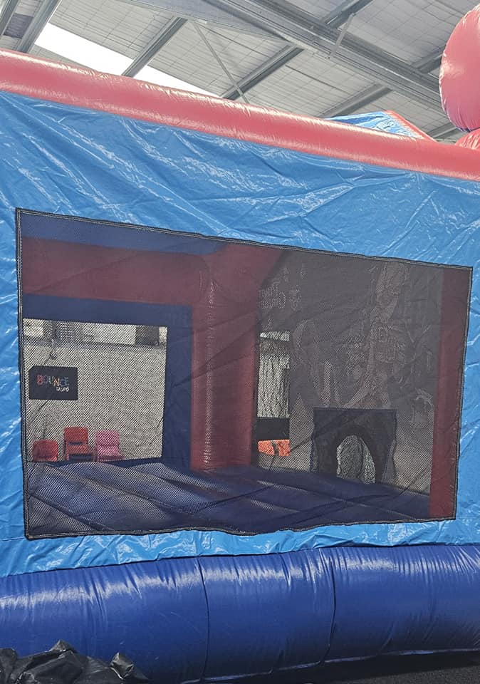 Pirates Bouncy Castle - Image 3