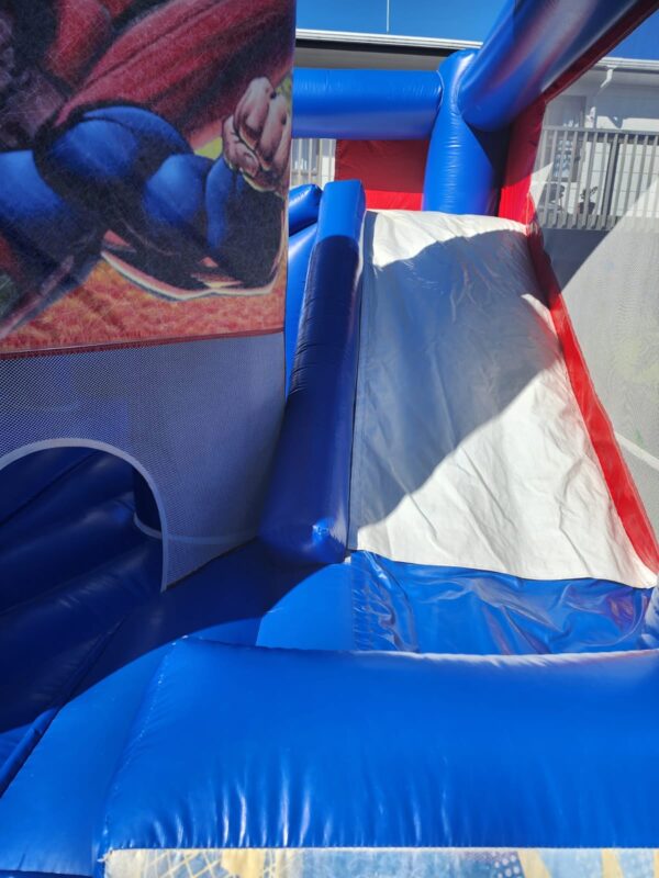 Superman Castle - Image 10