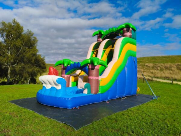 The Big Splash Water Slide - Image 8