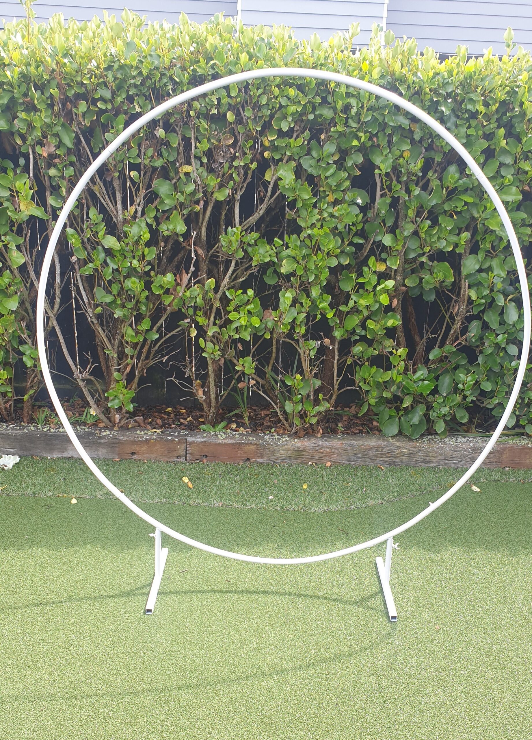 White Round Balloon Arch