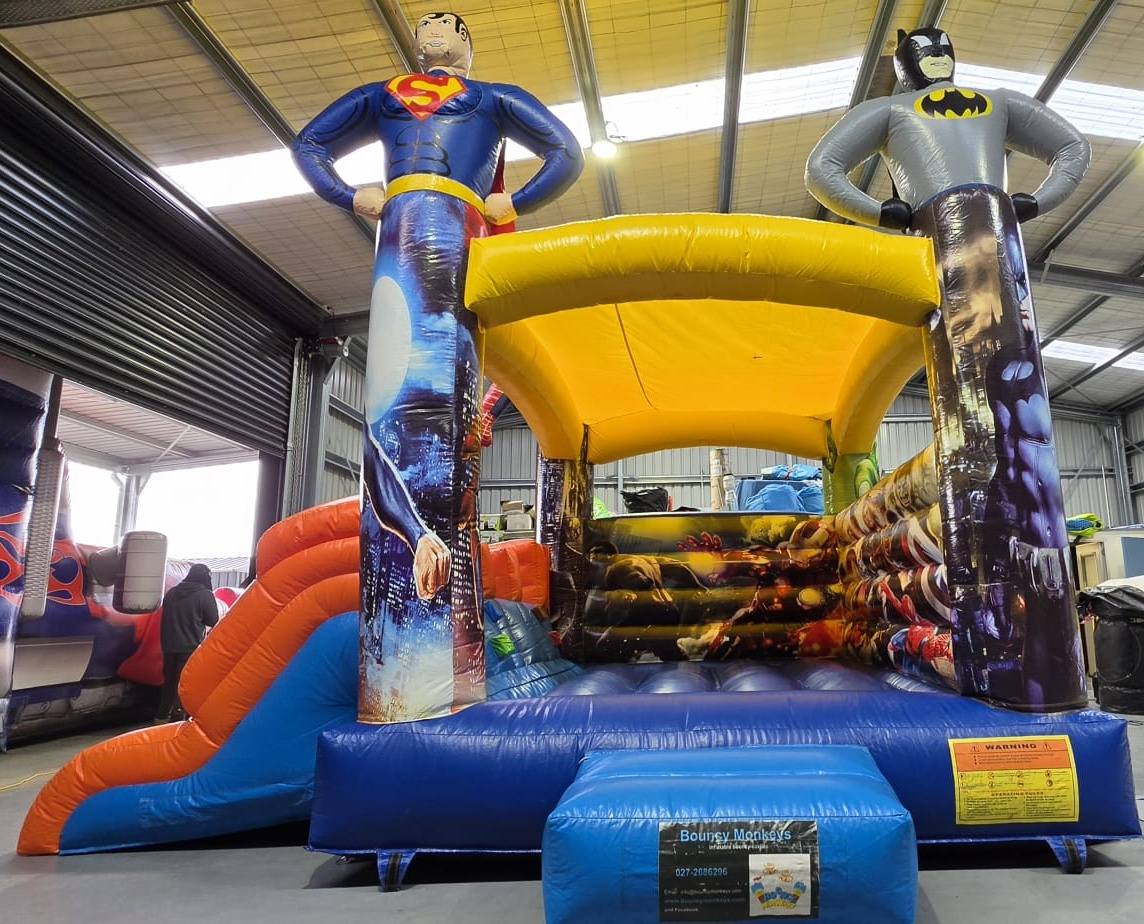 Superhero Bouncy Castle - Image 2