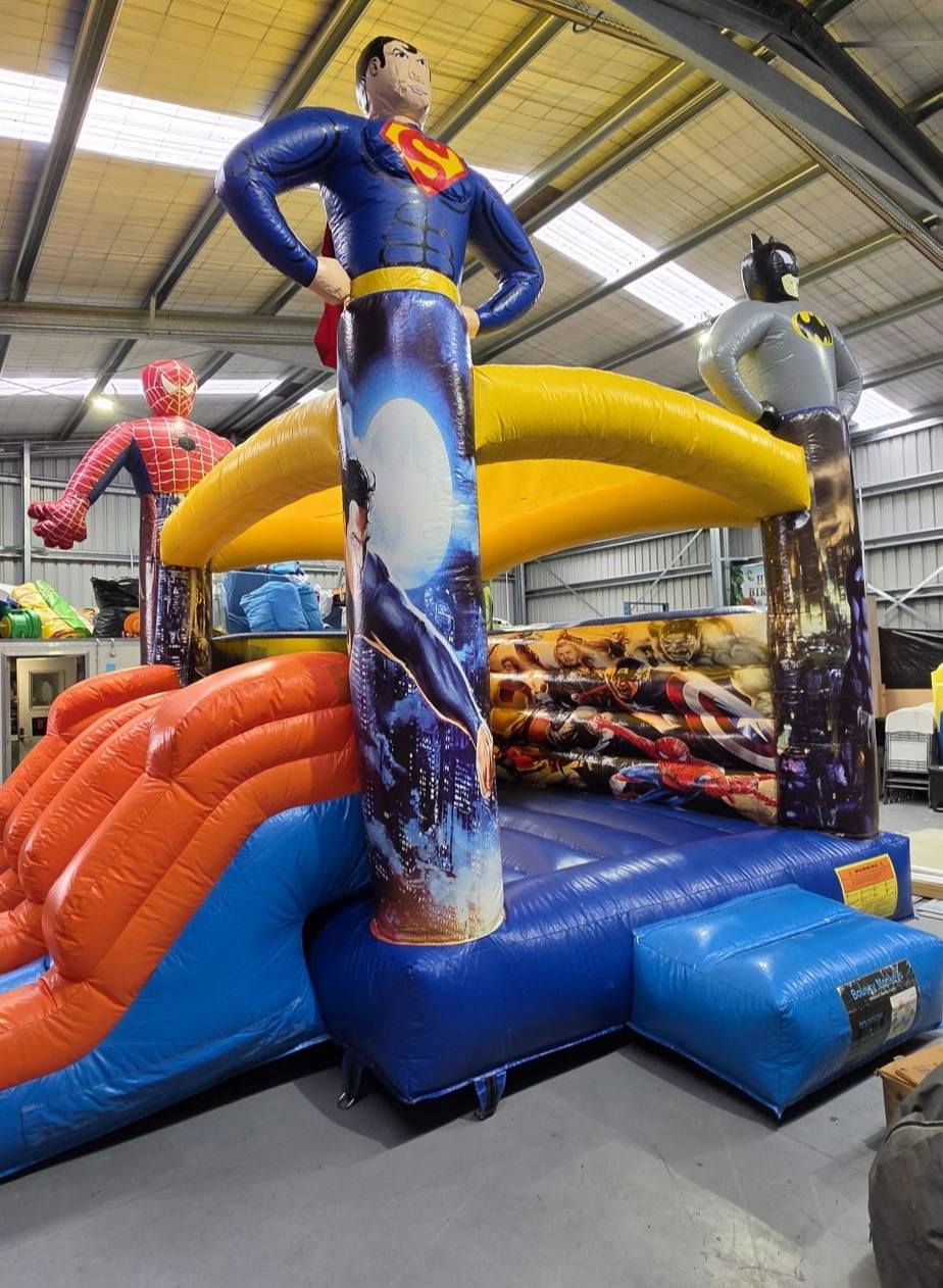 Superhero Bouncy Castle - Image 3